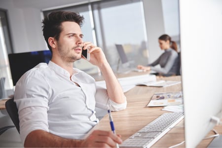 manager-working-with-his-personal-assistant