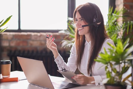 portrait-woman-customer-service-worker-1